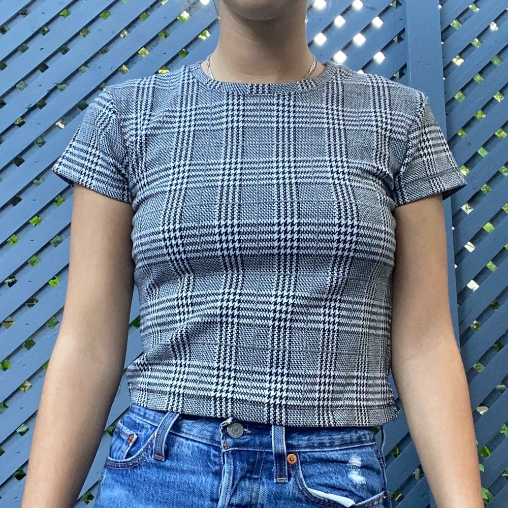 Brandy Melville Houndstooth Cropped Tee